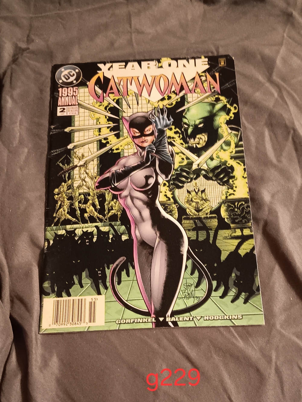 10 Catwoman Comic Books Dated 1995
